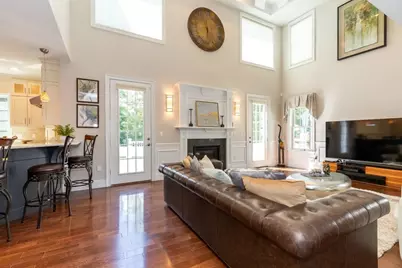 14 Sarah St, Burlington, MA 01803 - Photo 15