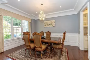 14 Sarah St, Burlington, MA 01803 - Photo 5