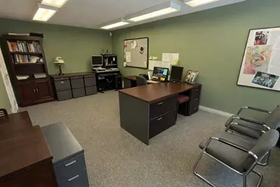 1565 Lakeview Avenue, Dracut, MA 01826 - Photo 11