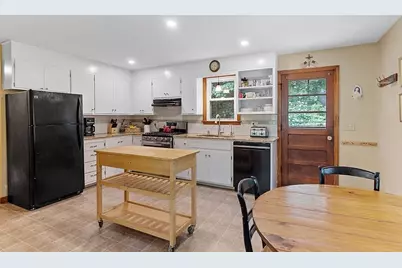 590 Ashby State Rd, Fitchburg, MA 01420 - Photo 5