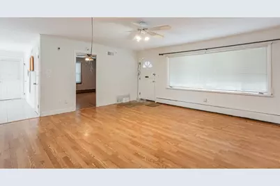 53 Lindsey Ln, Swansea, MA 02777 - Photo 3