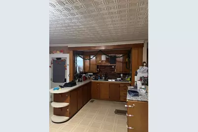 83 Plimpton St, Southbridge, MA 01550 - Photo 3