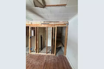 83 Plimpton St, Southbridge, MA 01550 - Photo 15