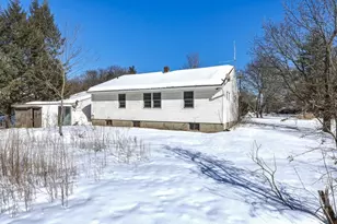 77 Summer St, Greenfield, MA 01301 - Photo 25