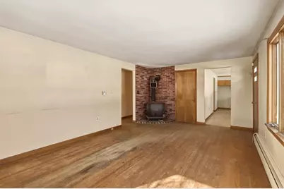 77 Summer St, Greenfield, MA 01301 - Photo 7