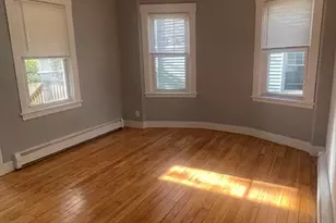 32 Mechanic St, Fitchburg, MA 01420 - Photo 5