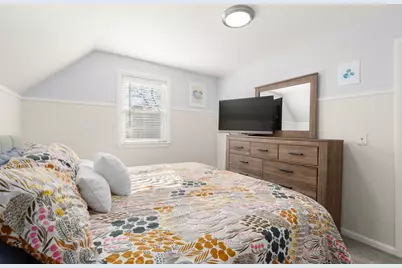 62 Maple St, Melrose, MA 02176 - Photo 25