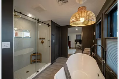 6 Nut Island Ave, Quincy, MA 02169 - Photo 25