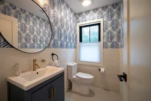 6 Nut Island Ave, Quincy, MA 02169 - Photo 17