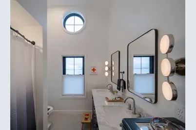 6 Nut Island Ave, Quincy, MA 02169 - Photo 31