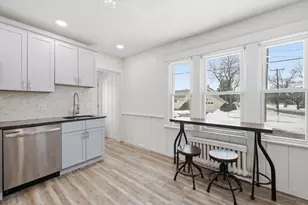 170 Plumtree Rd, Springfield, MA 01118 - Photo 9