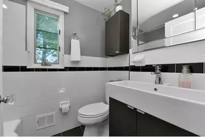 910 Belmont St #910, Watertown, MA 02472 - Photo 15