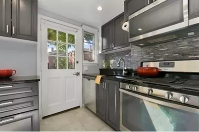 910 Belmont St #910, Watertown, MA 02472 - Photo 11