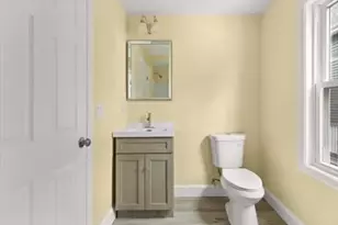 29 St Casimir Ave, Brockton, MA 02302 - Photo 5