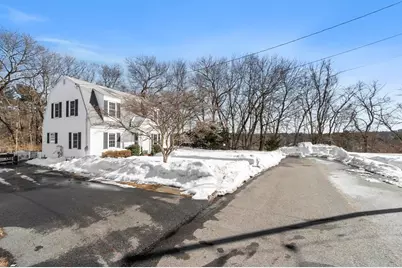 10 Dartmouth Road, Andover, MA 01810 - Photo 3