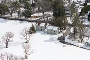 131 Wellesley St, Weston, MA 02493 - Photo 15