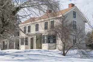 131 Wellesley St, Weston, MA 02493 - Photo 33
