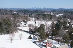 131 Wellesley St, Weston, MA 02493 - Photo 9