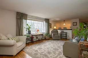 32 Doncaster Cir, Lynnfield, MA 01940 - Photo 9