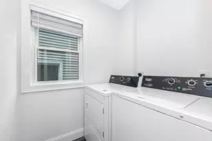 77 Winchester St, Medford, MA 02155 - Photo 29