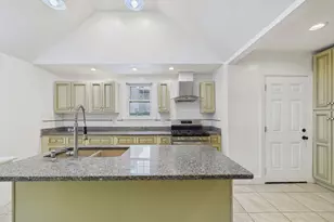 154 Maxfield St, New Bedford, MA 02740 - Photo 15