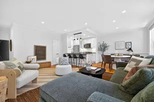 17 Bowdoin St, Boston, MA 02114 - Photo 7