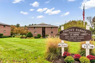 213 Abbott Farm, Hudson, NH 03051 - Photo 1