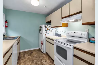 213 Abbott Farm #213, Hudson, NH 03051 - Photo 11