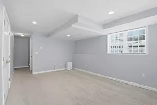 74 Felton St, Lowell, MA 01852 - Photo 35