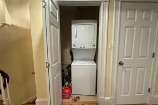 27 Essex St, Cambridge, MA 02139 - Photo 15