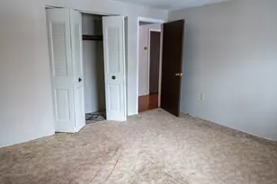 137 Pine St, Lowell, MA 01851 - Photo 9