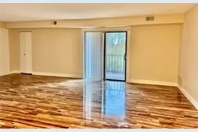 4700 N Main St #3E, Fall River, MA 02720 - Photo 3