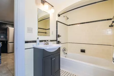 21 Lyman Rd #B, Northampton, MA 01060 - Photo 11