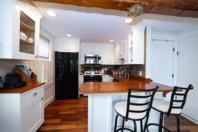 3 Circle Street #1, Marblehead, MA 01945 - Photo 3