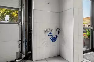 250 Meridian St, Boston, MA 02128 - Photo 17