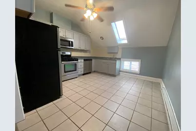 58 Shawmut Ave #3, New Bedford, MA 02740 - Photo 3