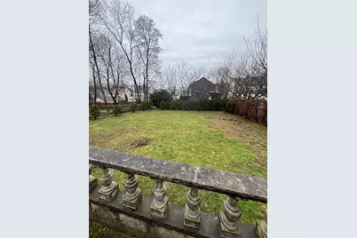 54 Mystic St, Medford, MA 02155 - Photo 27