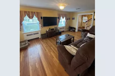 54 Mystic St, Medford, MA 02155 - Photo 3