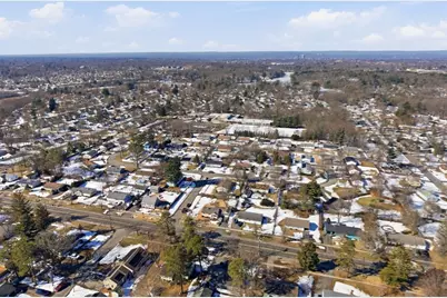 744 Bradley Rd, Springfield, MA 01109 - Photo 39