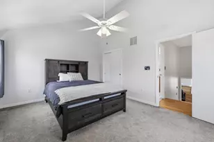 8 Russell Dr, Salem, MA 01970 - Photo 27