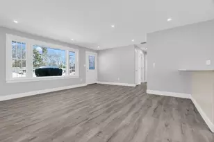 95 Lisa Ann Dr, Bellingham, MA 02019 - Photo 5