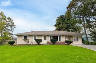 95 Lisa Ann Dr, Bellingham, MA 02019 - Photo 17