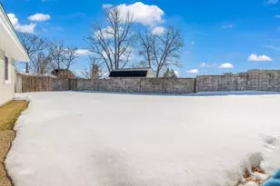 95 Lisa Ann Dr, Bellingham, MA 02019 - Photo 19