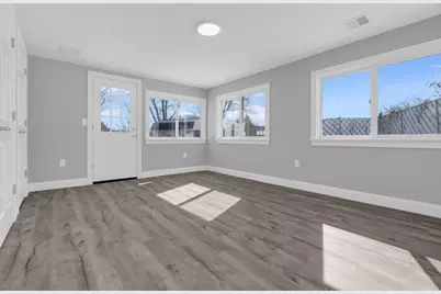 95 Lisa Ann Dr, Bellingham, MA 02019 - Photo 11