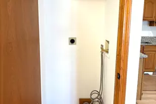 28 South Ave, Attleboro, MA 02703 - Photo 9