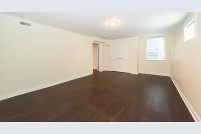 10 Marion St #2, Medford, MA 02155 - Photo 9