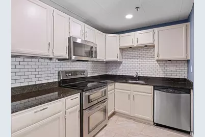 64 Foster St #403, Peabody, MA 01960 - Photo 17