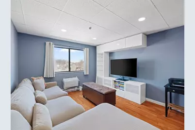 64 Foster St #403, Peabody, MA 01960 - Photo 9