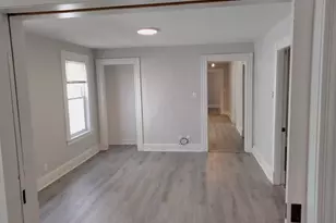 792 Broadway St, Lowell, MA 01854 - Photo 9