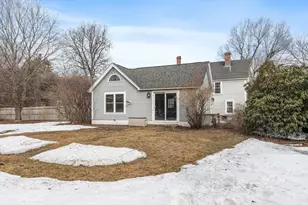 114 Chestnut St, Lunenburg, MA 01462 - Photo 5